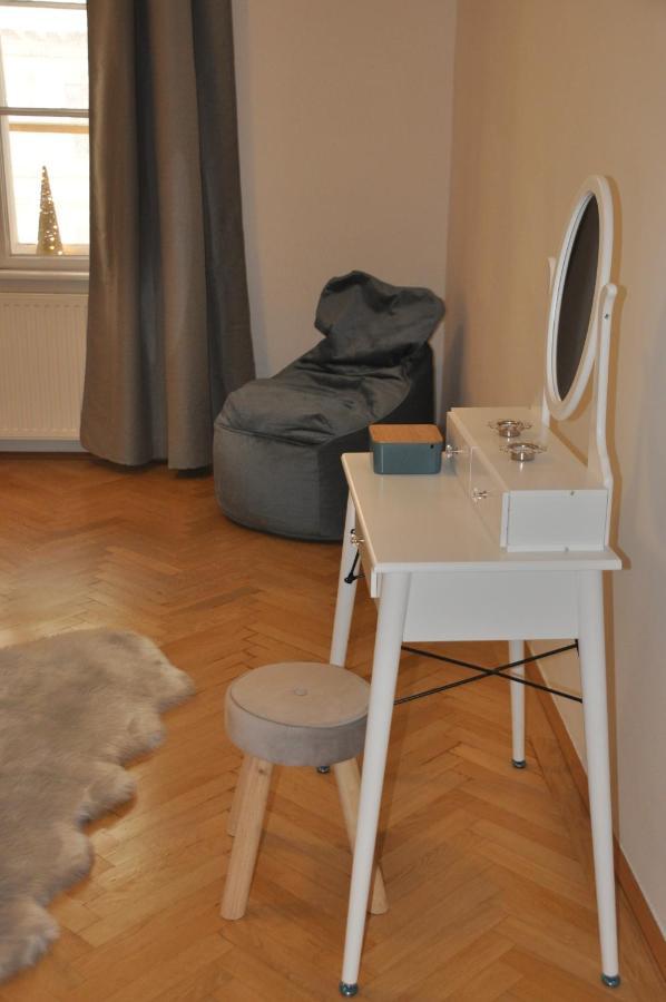 Wunderschone Altbauwohnung In Zentraler Lage Wien Eksteriør bilde