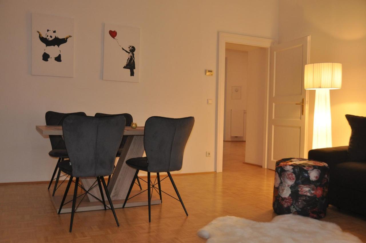 Wunderschone Altbauwohnung In Zentraler Lage Wien Eksteriør bilde
