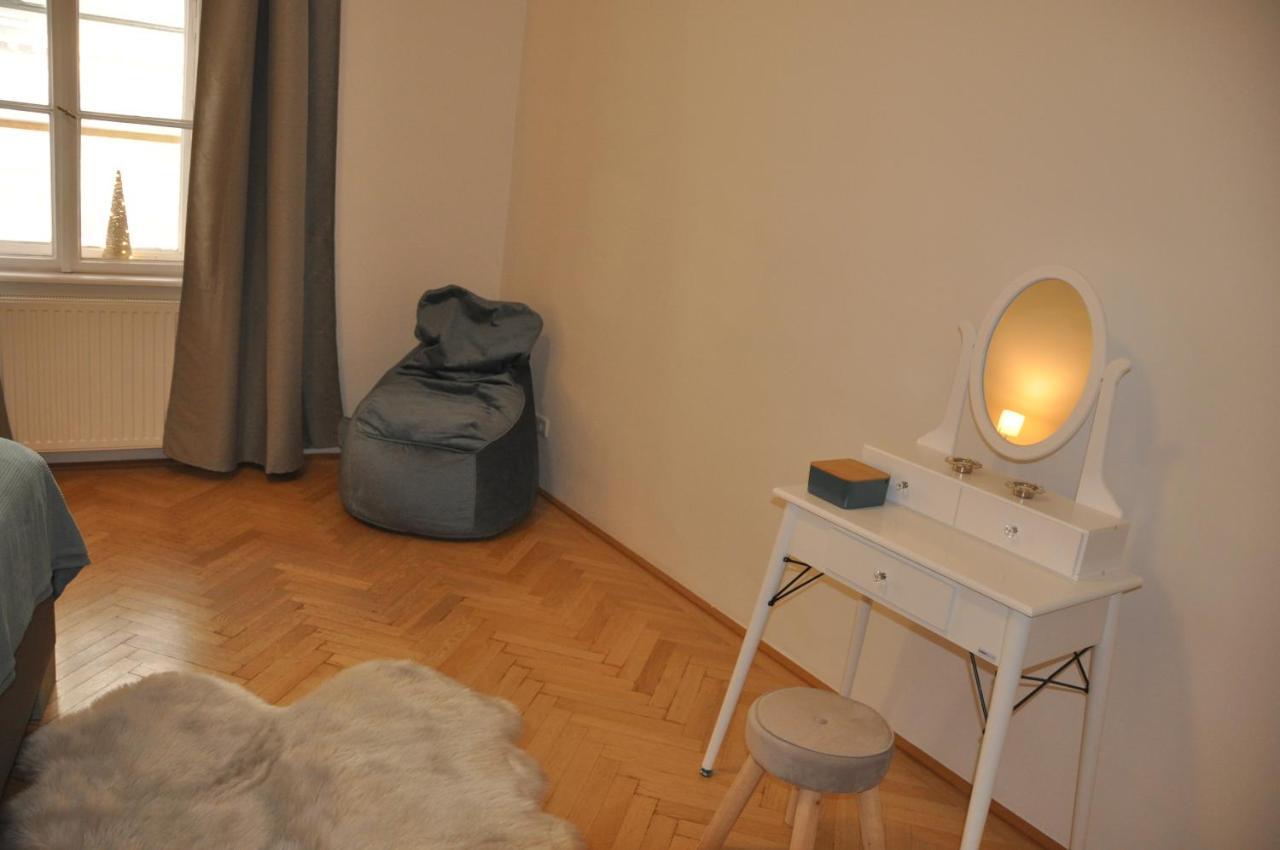 Wunderschone Altbauwohnung In Zentraler Lage Wien Eksteriør bilde